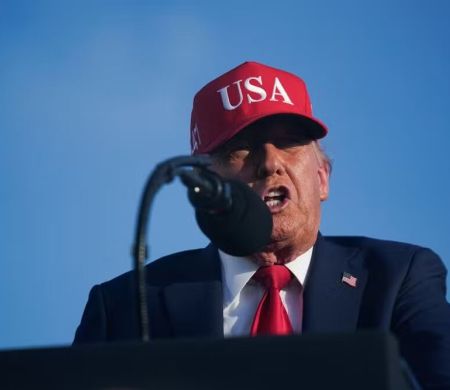Trump quer taxar em mais 10% o país que se alinhar à política do Brics'