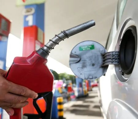 Governo prevê queda de preço se petróleo mantiver cotação