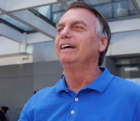 Bolsonaro cita Bíblia para criticar Lula após tarifa de 50% dos EUA