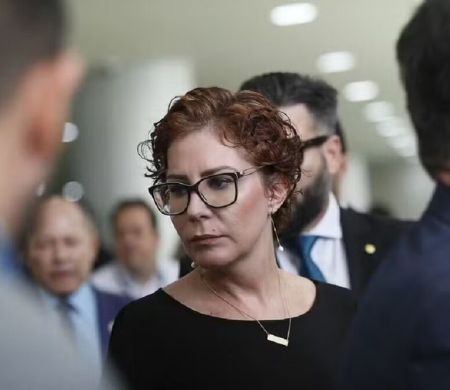 Câmara diz que Zambelli não deve escapar de multa sobre devolução de imóvel 