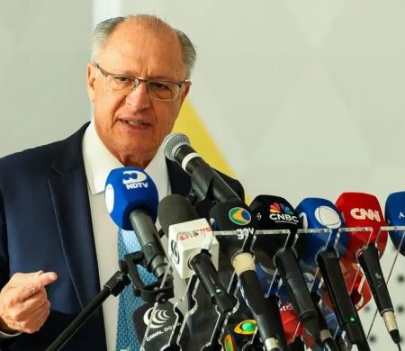 Governo quer negociar com os Estados Unidos e pede apoio de empresários