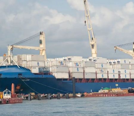 Para câmaras de comércio, tarifa de 50% afeta economia norte-americana