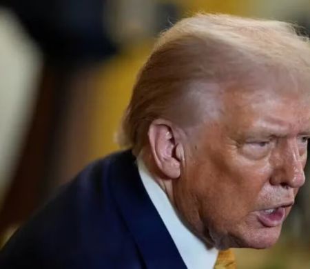 Jornal Financial Times chama Trump de 'imperador do Brasil'
