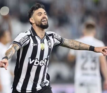Comando de Davide Ancelotti no Botafogo começa com trio em destaque e reforços à espera