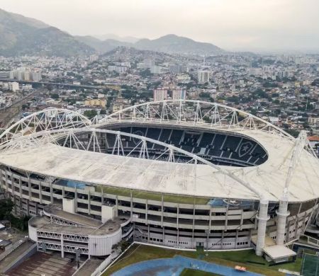 Botafogo esgota ingressos e clássico com Vasco deve ter recorde de público