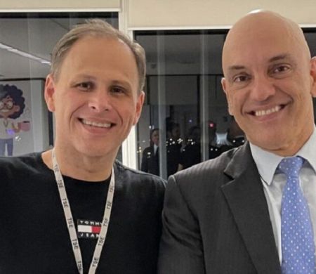Da Itália, ex-assessor ameaça fazer revelações contra Moraes