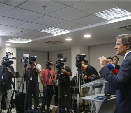 Tesouro americano procura Haddad para agendar reunião