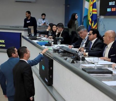 Vereadores votam três projetos na sessão de quinta-feira