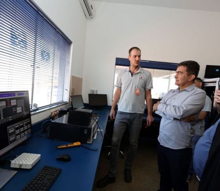 Nova sala de rádio prepara aeroporto de Dourados para retomada dos voos