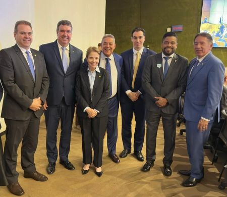 Riedel troca o PSDB pelo PP e reforça alianças estratégicas