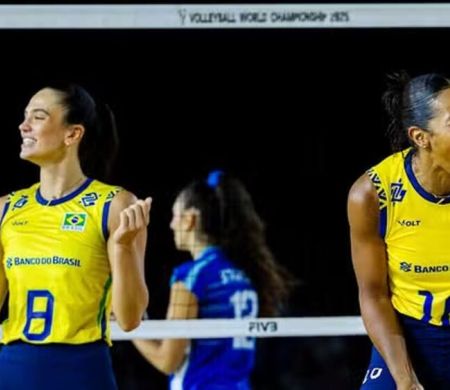 Brasil faz 3 a 0 na Grécia em estreia no Campeonato Mundial