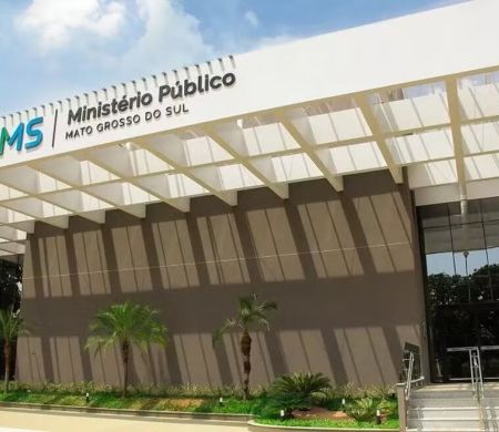 Ministério Público quer torrar R$16 milhões em iPhones de luxo