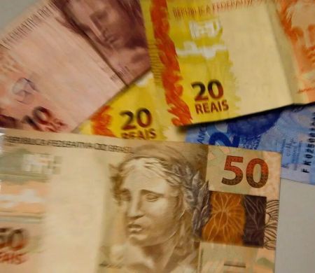 Confiança Empresarial cai 2,4 pontos em agosto, a 88,2 pontos, diz FGV