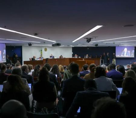 Heleno se distanciou de Bolsonaro e não sabia de golpe, diz advogado