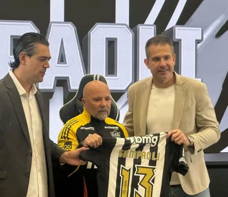 Sampaoli espera mudar a realidade do Galo para o clássico
