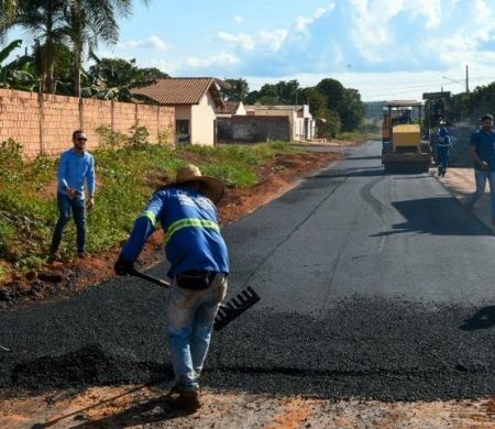 Governo investe R$ 15,8 milhões em pavimentação e drenagem em Rio Verde