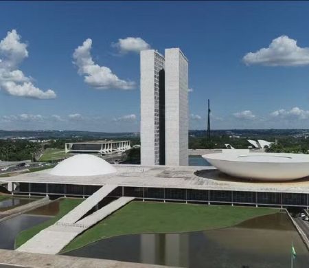 Governo estuda cortes e negocia com Congresso o Orçamento de 2026
