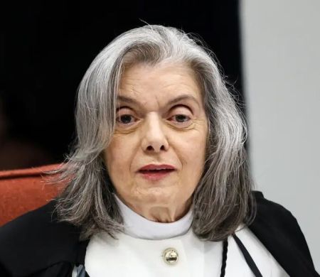 Sobre ministra mulher no STF, Cármen diz que todos sabem sua posição