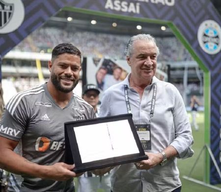 Presidente garante o fico de Hulk: 