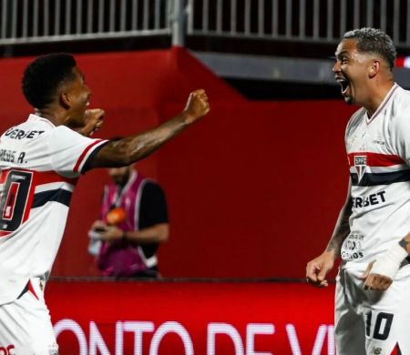 São Paulo vence Bahia e dá fim à sequência negativa na temporada