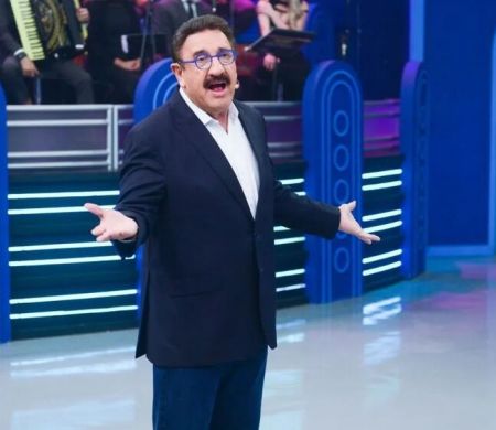 Apresentador Ratinho diz que vai fixar residência no Paraguai  Apresentador Ratinho diz que vai fixar residência no Paraguai