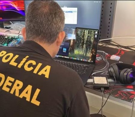 PF mira hackers que desviaram R$ 800 mi de empresas ligadas ao PIX PF mira hackers que desviaram R$ 800 mi de empresas ligadas ao PIX