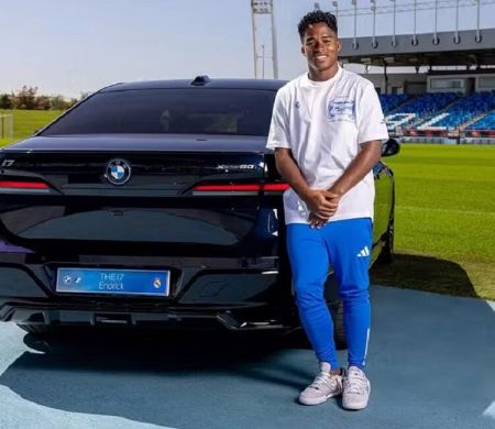 Após conversa com treinador, Endrick acerta ida ao Lyon por empréstimo