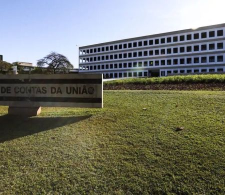 PEC que torna tribunais de Contas em órgãos permanentes é aprovada 
