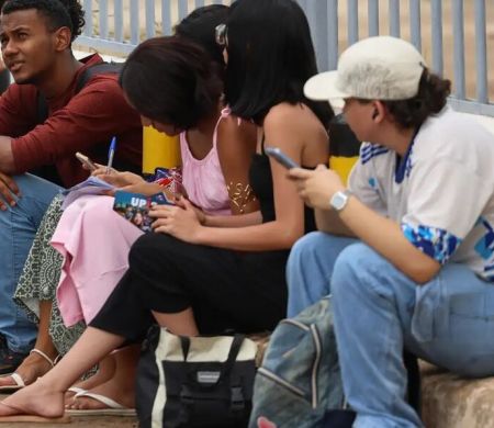 Mulheres jovens são mais progressistas que homens, diz pesquisa 