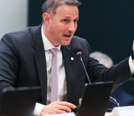 Derrite volta à Câmara Federal após ser exonerado da SS-SP