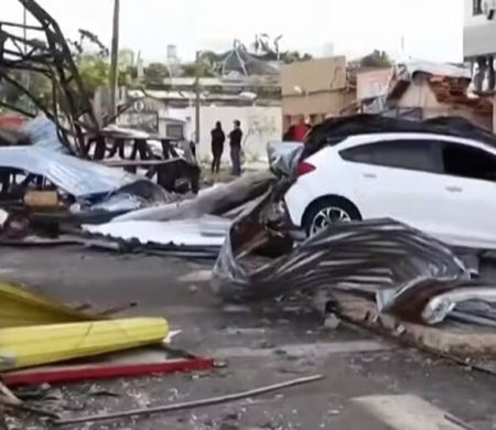 Tornado arrasa cidade, mata 5 e deixa mais de 400 feridos no PR