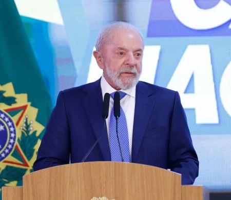 Lula corta custos do vale-refeição e promete economia de R$ 8 bilhões 