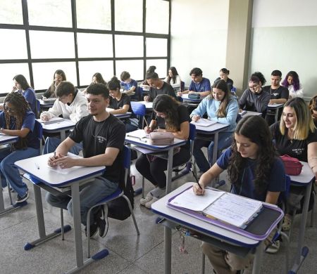 Governo amplia ações nas escolas públicas nos 79 municípios
