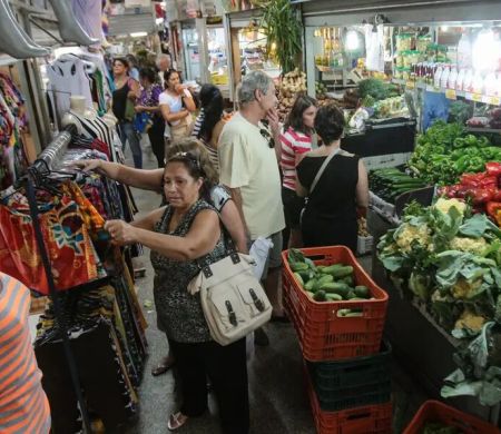 INPC recua para 0,03% em outubro e acumula 4,49% em 12 meses