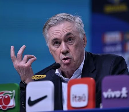 Ancelotti faz elogios a Xabi Alonso e se defende de críticas