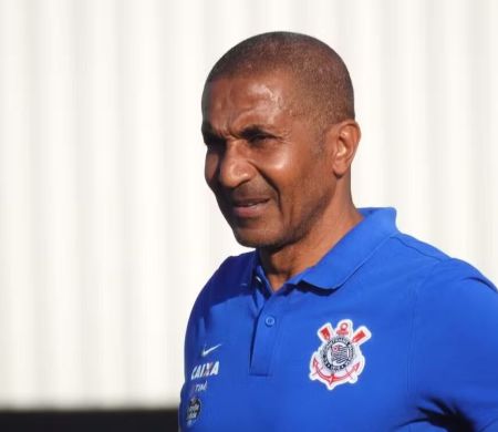 Cristóvão Borges encaminha acerto com time da elite do Mineiro