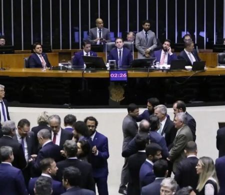 Deputados federais aprovam PL Antifacção em derrota de Lula