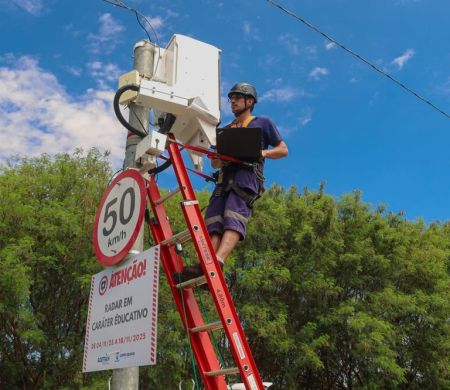 Ativação de radares gera críticas por ‘indústria da multa’ na capital