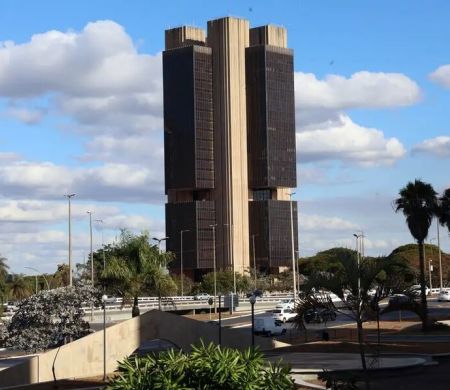 Para o Focus, inflação de 2025 ficará abaixo do teto da meta em 4,46%