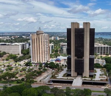 Investimentos diretos no Brasil superam projeção para o ano, diz BC