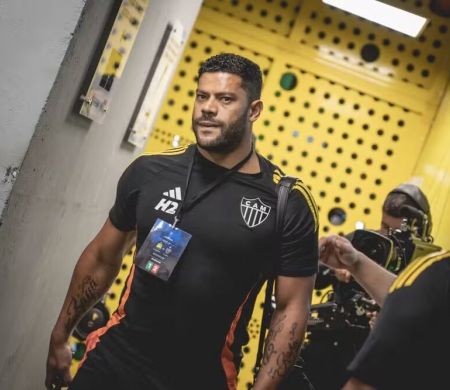 Hulk avisa que vai cumprir contrato e descarta renovar com Atlético-MG&nbsp;