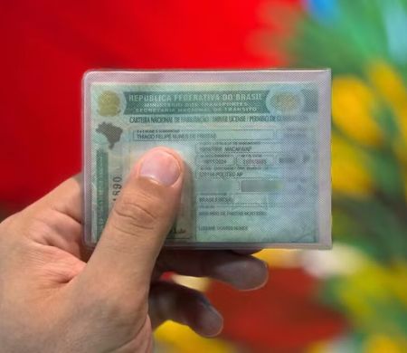 CNH do Brasil começa a valer em Portugal para carros e motos