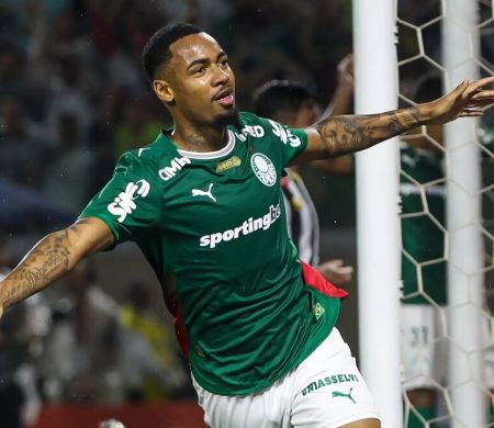 No primeiro clássico paulista, Palmeiras vence o Santos