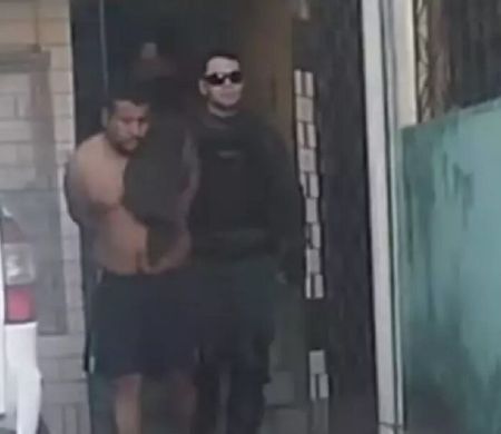 Homem é preso por arremessar a mãe da janela de apartamento&nbsp;