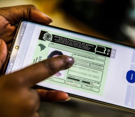 Renovação automática da CNH beneficia cerca de 46 mil motoristas por dia