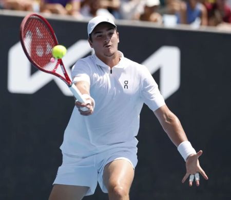 Fonseca perde na estreia para nº 85 e está eliminado do Australian Open