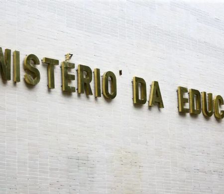 Governo recompõe o orçamento para a educação e ciência