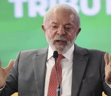 Com crise e queda nas pesquisas, Lula inicia agenda internacional em 2026