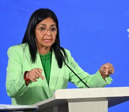 Delcy Rodriguez é alertada por Rubio para colaborar com os EUA