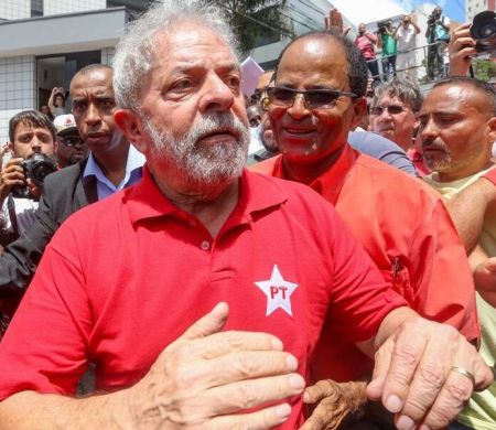 Rejeição de Lula chega a 57% e supera a avaliação do governo comunista